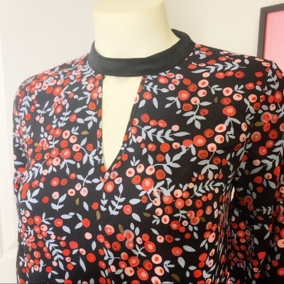 LOFT | Puffer Long Sleeve Floral Berry Keyhole XSP - Picture 7 of 15